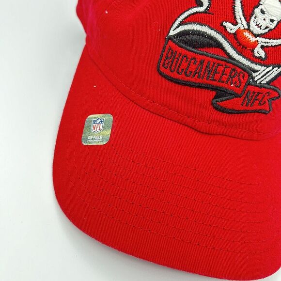 Tampa Bay Buccaneers Cap New Era NFL 9TWENTY Classic Adjustable Strapback Women - Picture 3 of 12